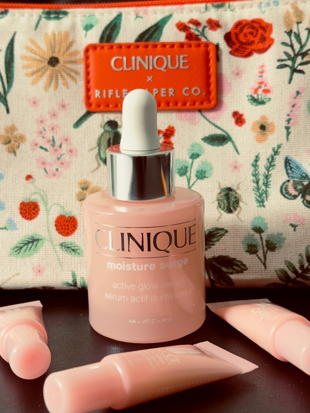 Clinique Active Glow Moisture Surge with Set Rifle Paper Co Bag